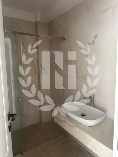 Apartament 1 camera zona de Nord - 43.09 mp utili si curte